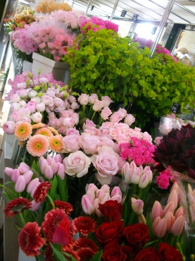 「花とく」　（佐賀県佐賀市）の花屋店舗写真3